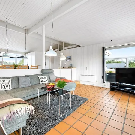 Vakantiehuis Josef - 950m From The Sea By Interhome *